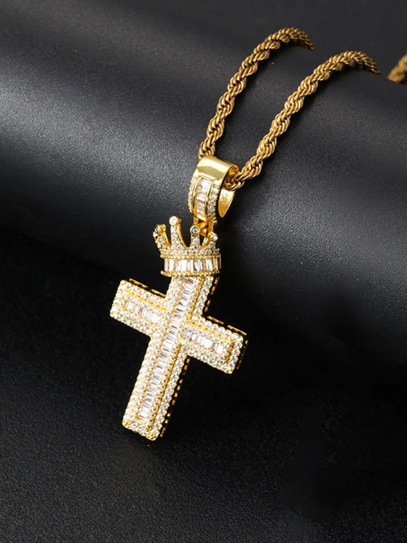 Trendy Hip Hop Crown Cross Pendant Necklace, Perfect Gift for Special Occasions, Unisex Fashion Jewelry, Copper Chain, Zircon Gemstone, Zircon Stones Necklace