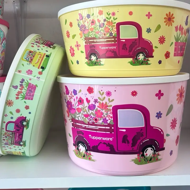 Tupperware Tupperware