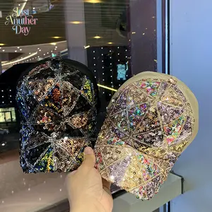 Sparkling Sequin Baseball Cap & Mask Set Glitter Mesh Trucker Hat with Matching Sequin Face Mask Colorful Bling Sun Hat for Women Summer Outdoor Fashion Accessory