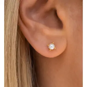 Pearl Studs | Gold