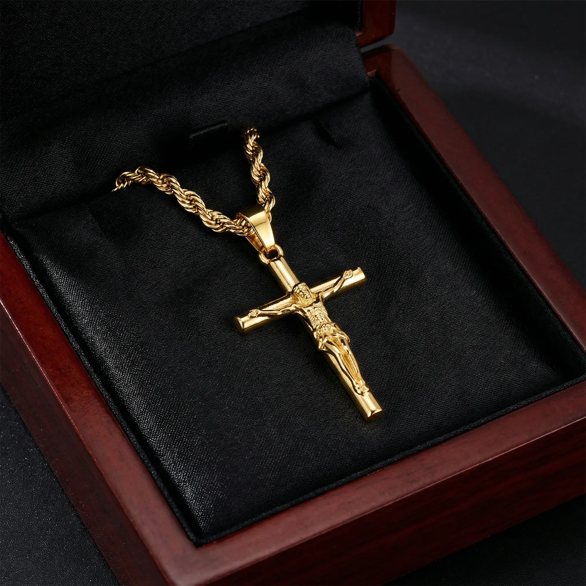 Sunselle 18K Gold-plated and Silver Jesus Crucifix Pendant Necklace For Men and Women, Religious Christian Jewelry, Hypoallergenic And Tarnish-Resistant, Faith Wear, Streetwear Hip Hop Jesus Piece, Gift for Christian Believers, Daily Wear,summervibes outd