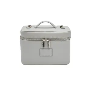 ETOILE COLLECTIVE Mini Vanity Case in Grey