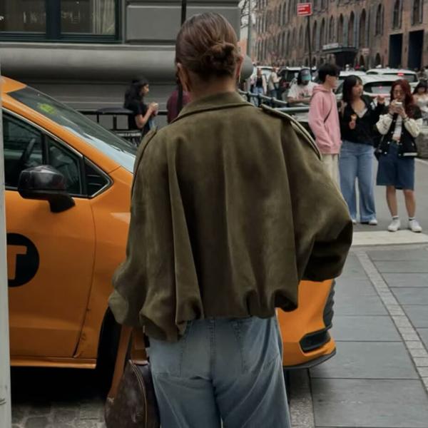 Women's Casual Army Green Jacket with Lapel Design Batwing Sleeves Button Front Lightweight Fashionable for Spring Autumn Winter All Match Tops Coats Womenswear Outerwear Fitted Basic Collared Minimalist length sleeve Dark Brown