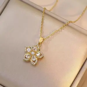 Fashionable pendant necklace, suitable for women, necklace decorated with artificial gemstones