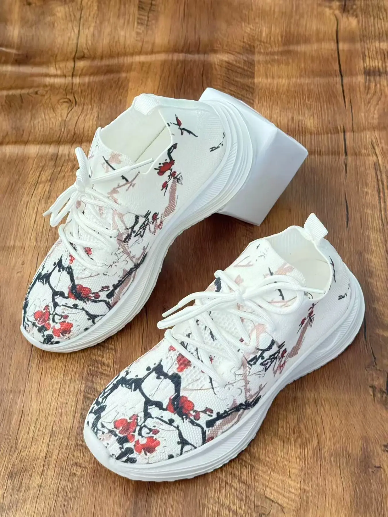 Watercolor Plum Blossom Lacing Casual Shoes, Lightweight Versatile National Style Sports Shoes, Breathable Thick Sole Women's Shoes