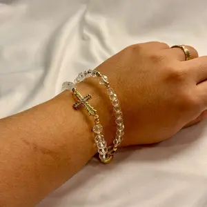 Manilla Rosario Magnética – Cristales y Cruz Dorada