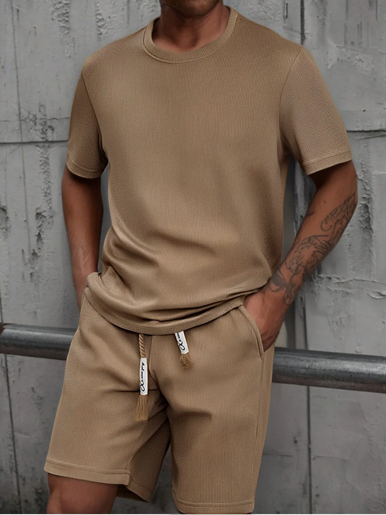 Men's Solid Color Short Sleeve Tee & Drawstring Waist Shorts Set, Regular Fit Casual Comfy Round Neck T-shirt & Pocket Track Shorts, Men's Summer Clot