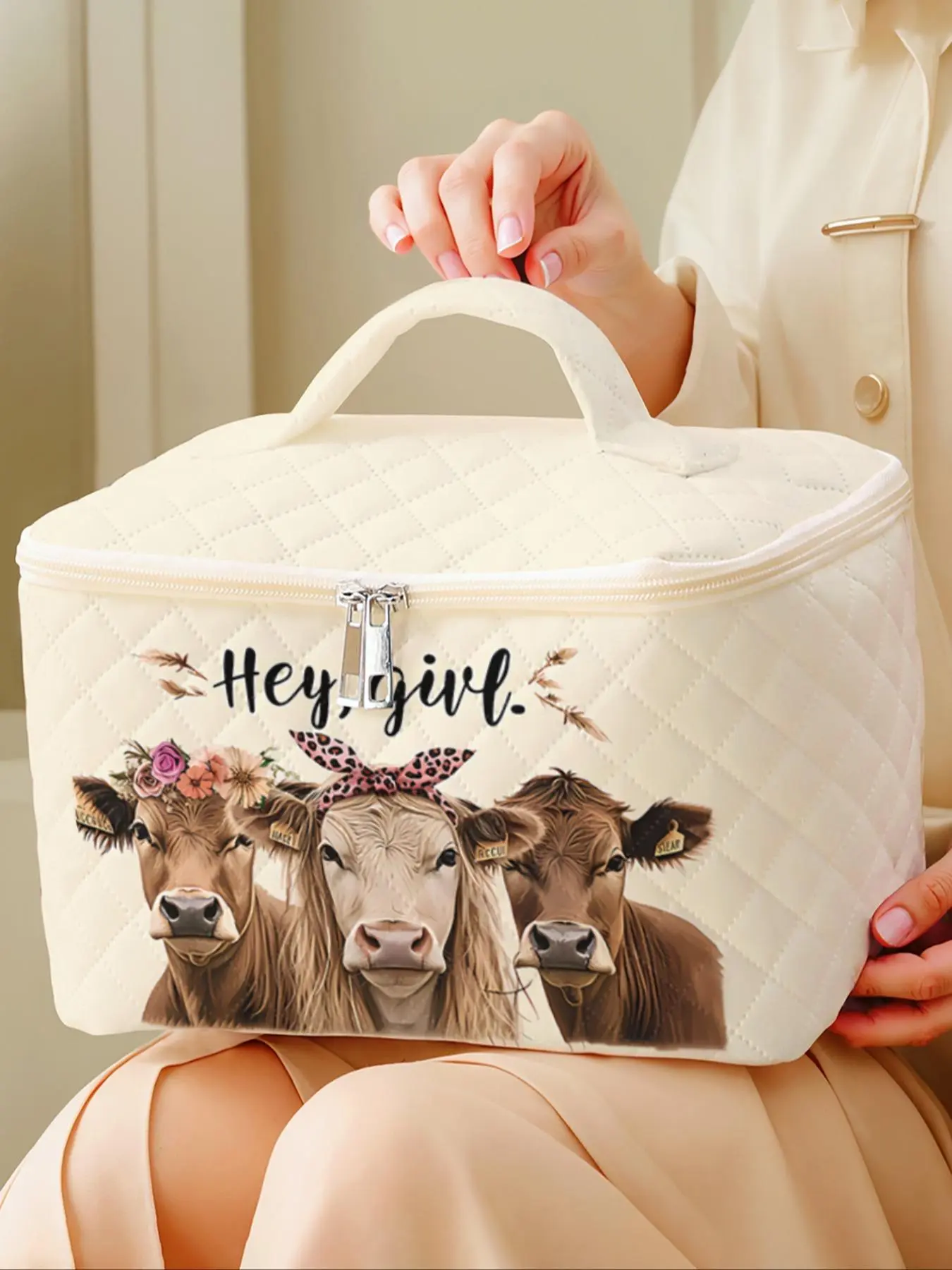 Cow Pattern Makeup Bag, Large Capacity Travel Toiletry Bag, Portable Travel Makeup Bag, Zipper Makeup Organizer Pouch, Versatile Storage Bag