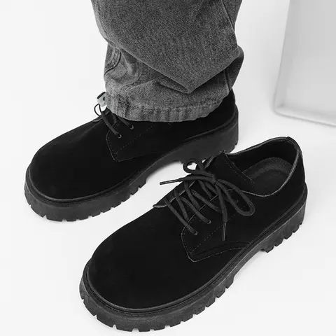 Unisex All-Black Suede Platform Work Shoes: Retro Suede Texture, Height Boost, Lugged Anti-Slip Sole. For Streetwear/Trendy Styling