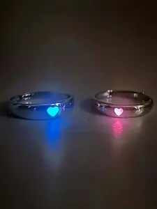 Luminous Love Couple Rings, Luminous Promise Rings, Adjustable Couple Rings, Suitable for Couples, Wedding Anniversary, Christmas, Valentine's Day Gifts for Boyfriends and Girlfriends, Wedding Promise Gifts to Light Up Romantic Night, Promise Ring Set