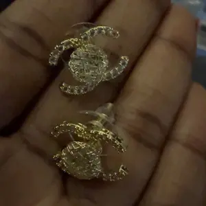 Elegant Zirconia Stud Earrings for Women, Artificial Zirconia Earrings, Fashionable Simple Design, Perfect for Daily Commute, Versatile Ear Rings