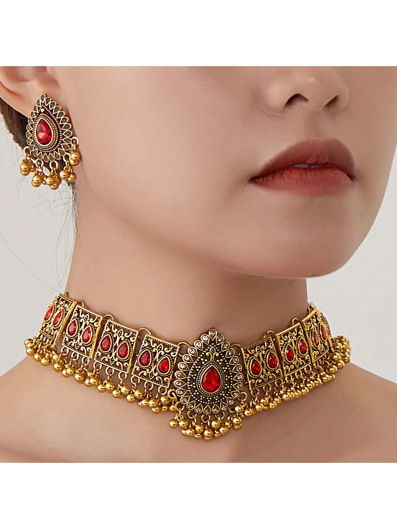 Middle Eastern style peacock-shaped drop exaggerated necklace and earrings Fashionable Jewelry Set