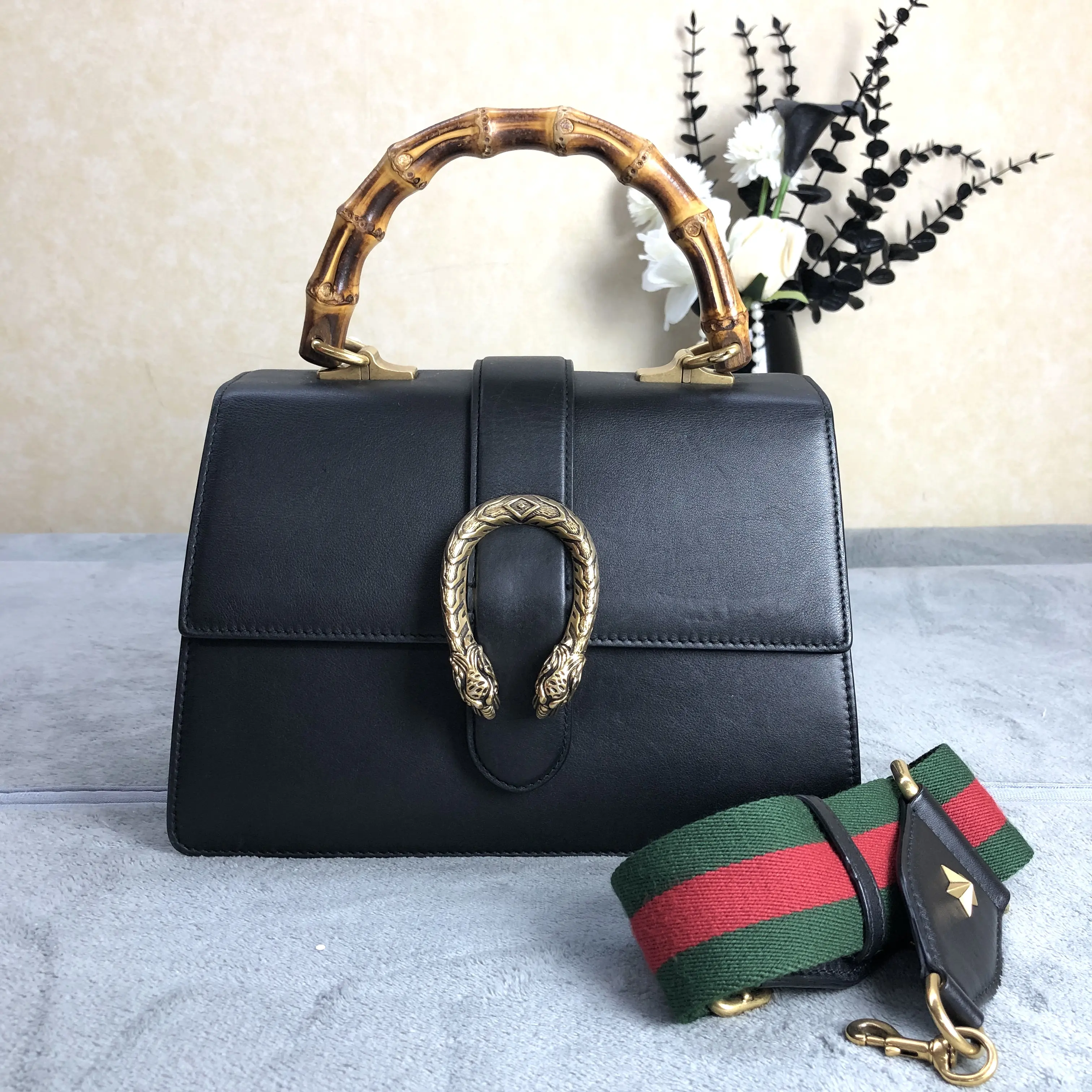 Pre-owned GUCCI leather Crossbody Bags Dionysus Bamboo Top Handle Small Bag 274481