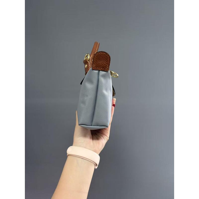 Lightweight Nylon Work Bag – Mini Crossbody for Women, Y2K Minimalist Purse Fits Phone & Cards, Adjustable Strap, TikTok Viral