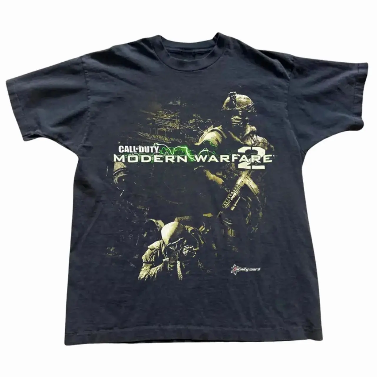 Call of Duty Modern Warfare T-Shirt, Gamer Girl Graphic Tee, Retro FPS Gaming Shirt, Unisex Cotton Crew Neck, Streetwear, Gamer Gift for Men & Women 2