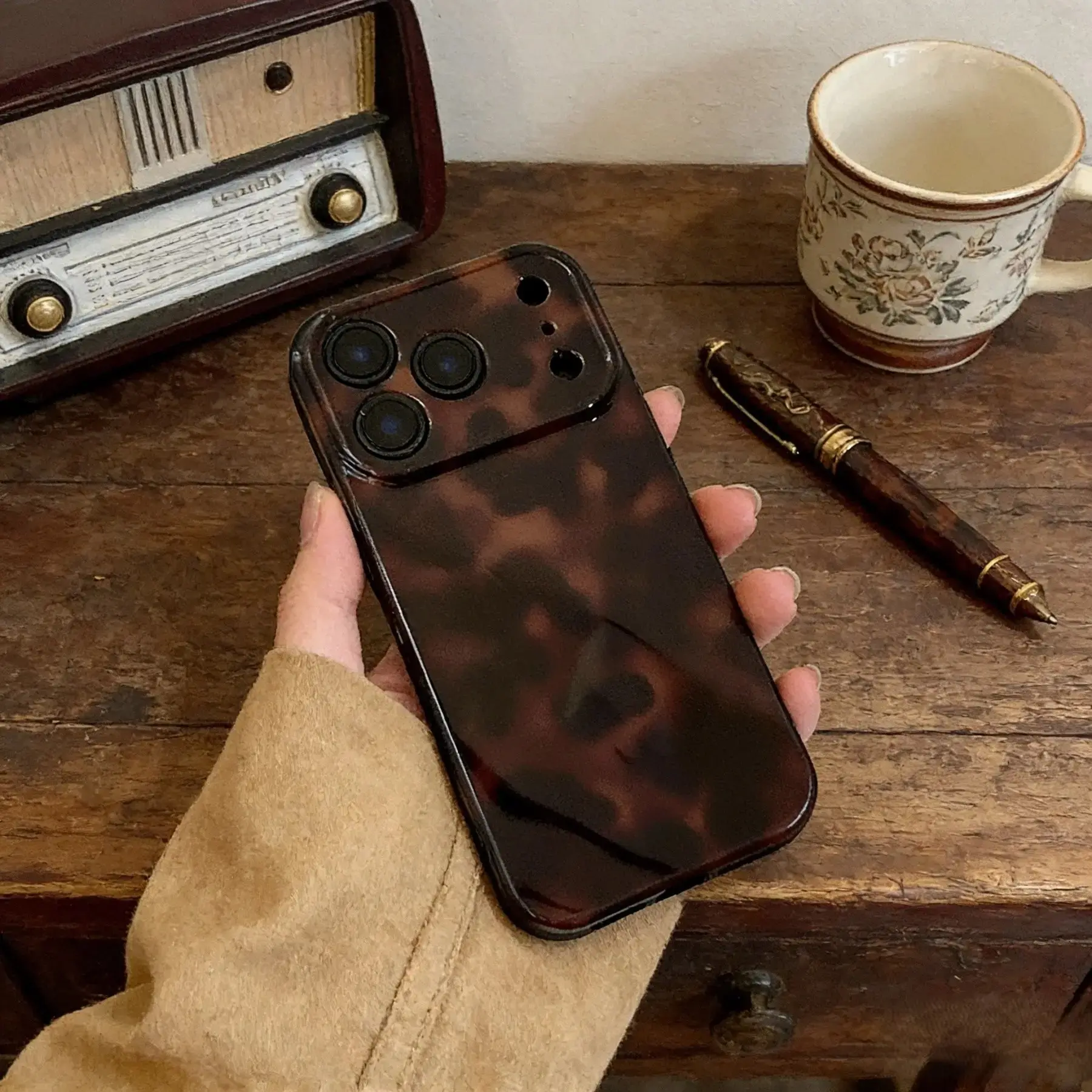 Vintage Copper Rust Amber Lightweight Stylish Phone Case Cover for Apple iPhone 17 Pro Max / 17 Air / 16 Pro Max / 15 Pro / 14 Pro Max / 13 Pro / 12 / 11, Protective Accessory with Protection