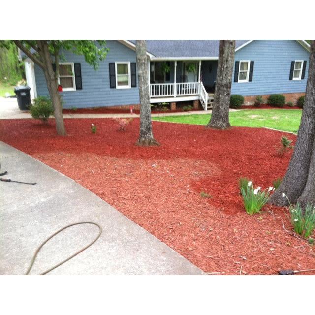 Sierra Red Mulch Dye | 2,400 SQ. FT - 32 OZ