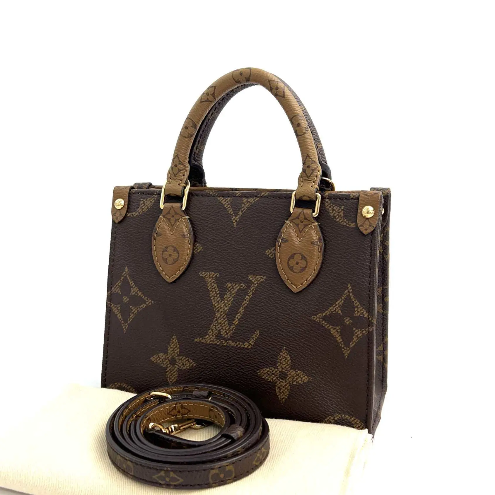 Pre-owned Louis Vuitton leather Crossbody Bags Reverse Monogram Giant Onthego BB JZ00293 yongzhen
