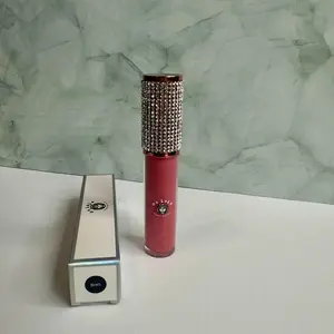 Bratz - Lip Gloss - Shimmery Lipstick for Glossy glow - Makeup Cosmetic shimmer viral