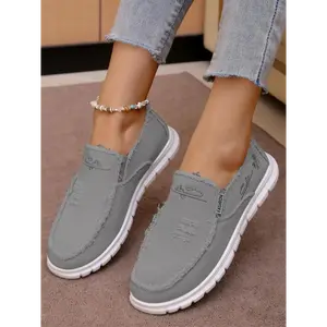 Floral Embroidery Walking Shoes, Casual Comfortable Breathable Slip on Shoes for Women & Men, Fashionable Walking Shoes for Daily Wear, Girl