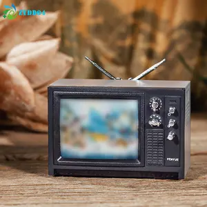 ●1Pcs Mini Retro TV Miniature Ornaments DollHouse Toy Ornaments