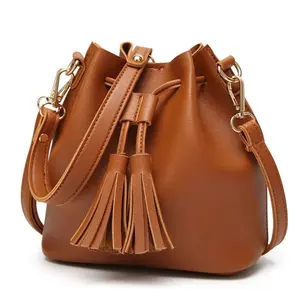 Bucket Bag Shoulder Bag PU Leather Drawstring Bucket Handbag Crossbody Purses for Women Casual Tassel Bag for Travel Womens Handbags