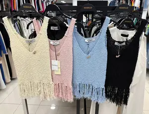 Nobello Sleeveless T-Shirts with Fringe GEC17391 - Chic Summer Casual Top with Bouclé Knit Texture & Fringe Hemline for Bohemian Style