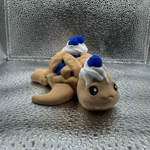 3D Printed Articulated Fidget Blueberry Pie Turtle, Collectible Figure, Flexi Toy, Figurines for Collectors, Fun Gifts, Holiday Home Decor, Desktop Accessory