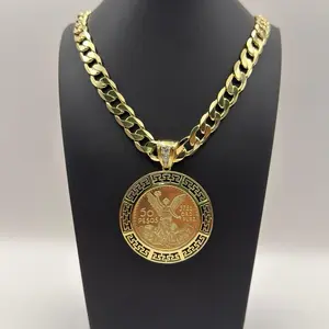 Moneda Mexicana  con cadena Cubana