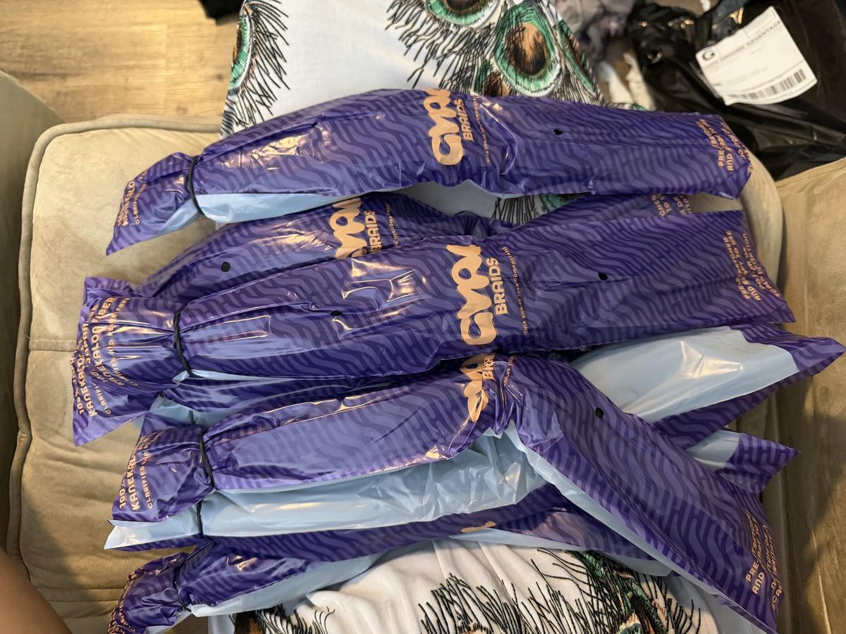 Item: #1B Dark Brown