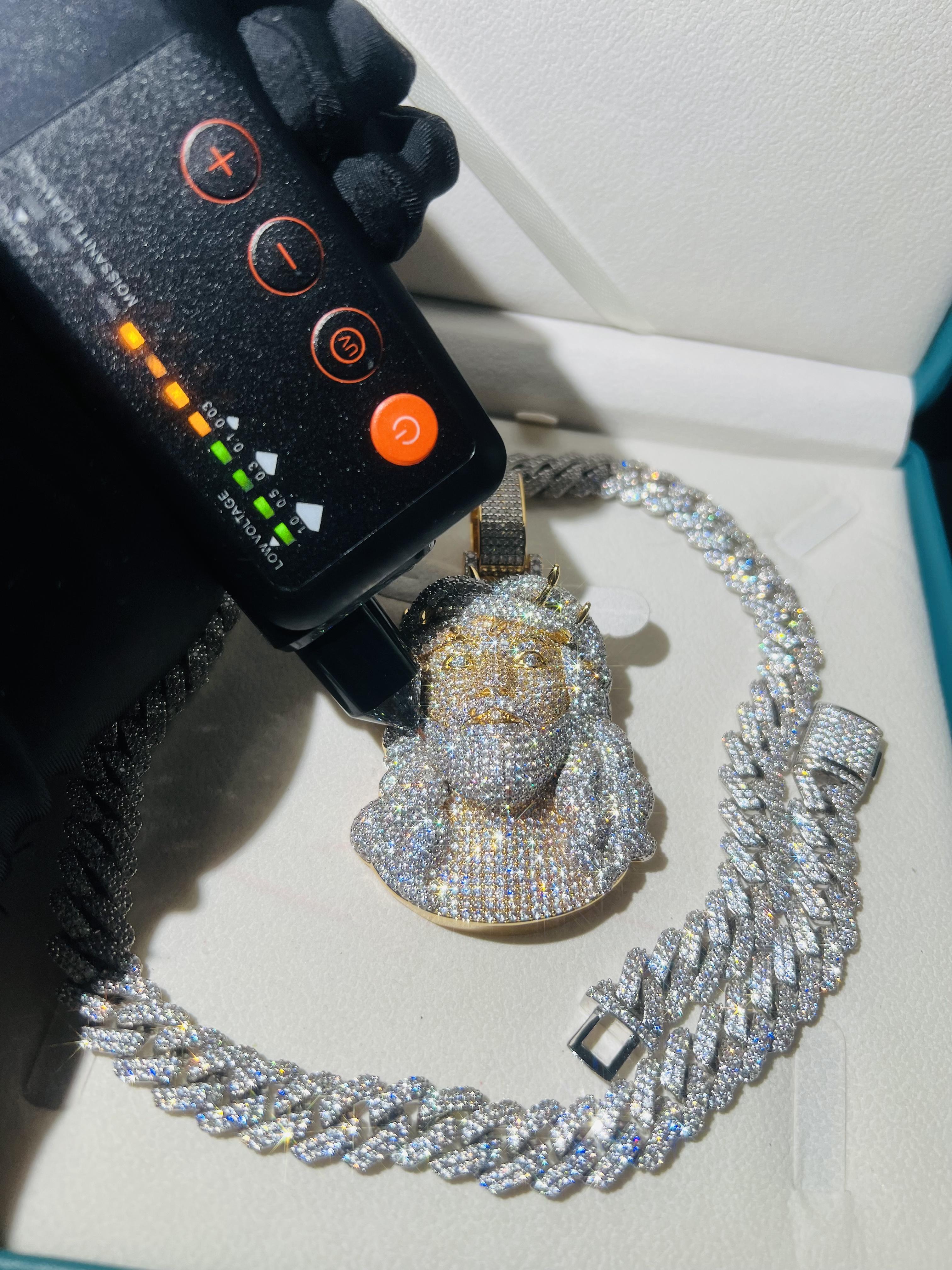 Custom pendant chilled hip-hop Jesus accessory mixed color high-grade glory hip-hop hoarfrost pendant fashionable men's VVS diamond Jesus pendant, gift for friends and family, anniversary gift, birthday giftFree Shipping+7-15 Day Delivery