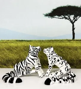 2pcs Articulated Tiger and Snow Leopard, 3D Printed Wild Animal Fidget Toy, White and Pink Jungle Cat 6.5 Inches Executive Desk Toy
