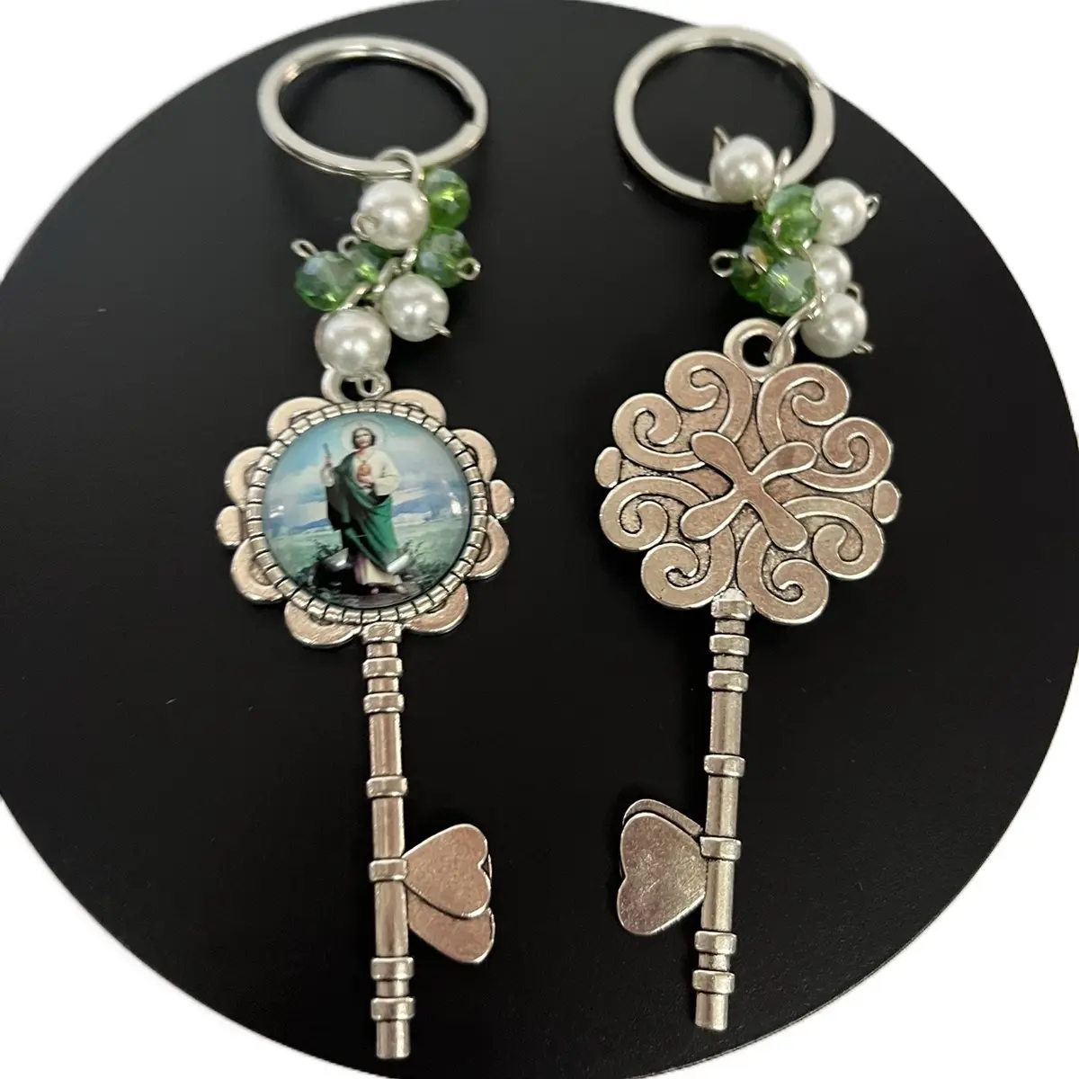 Saint Jude Key Chain/Llavero de San Judas Tadeo - Perfect for Carrying Everyday