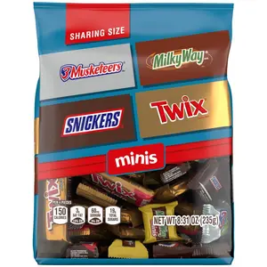 SNICKERS, TWIX, 3 MUSKETEERS & MILKY WAY Christmas Candy Chocolate Bar Variety Pack Bulk Bag 235g