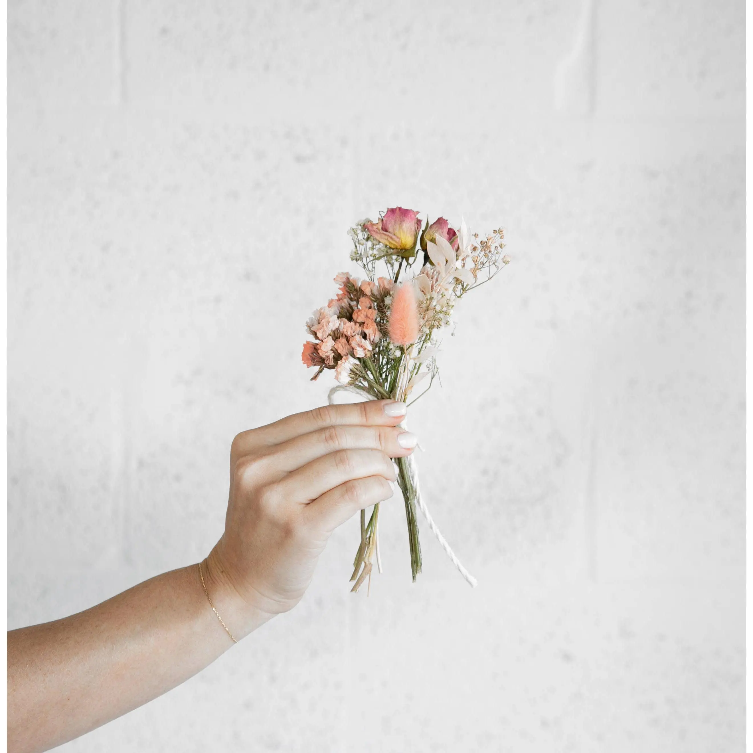 Small Dried Flower Bouquet - Pink/Peach
