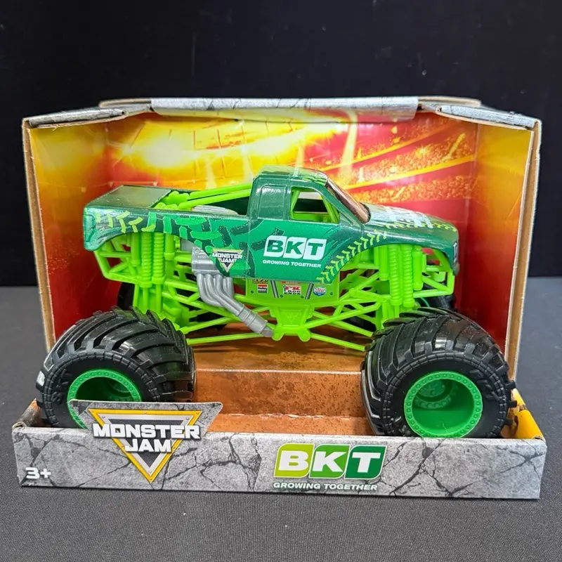 Monster Jam Official BKT Monster Truck Die-Cast Vehicle, 1:24 Scale Truck New