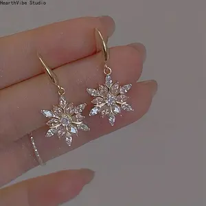 Sparkling Snowflake Christmas Earrings - Elegant Winter Holiday Ear Jewelry, Festive Xmas Party Gift for Women & Girls