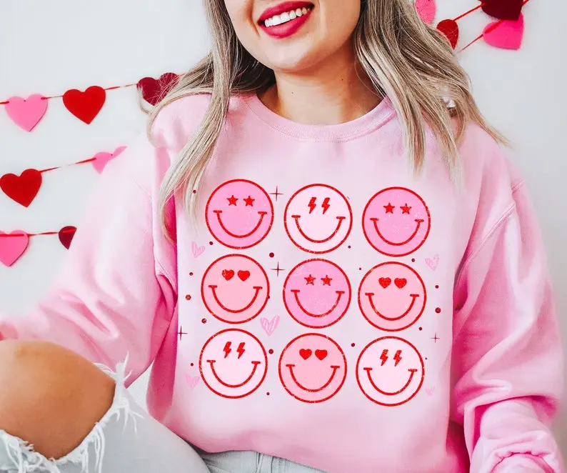 Valentines Sweatshirt Smile Valentine's Day Sweatshirt Retro Cute Valentine Gift For Her Wife Gift Plus Size Sweatshirts Groovy Heart Sweatshirt