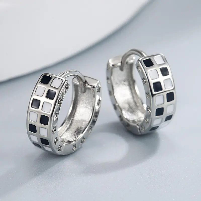 Women's Street Style Checked Pattern Hoop Shape Earrings, Statement Earrings, 1 Pair Trendy Retro Hoop Earrings, Fashion Vintage Jewelry for Women & Girls for Daily & Party Decor