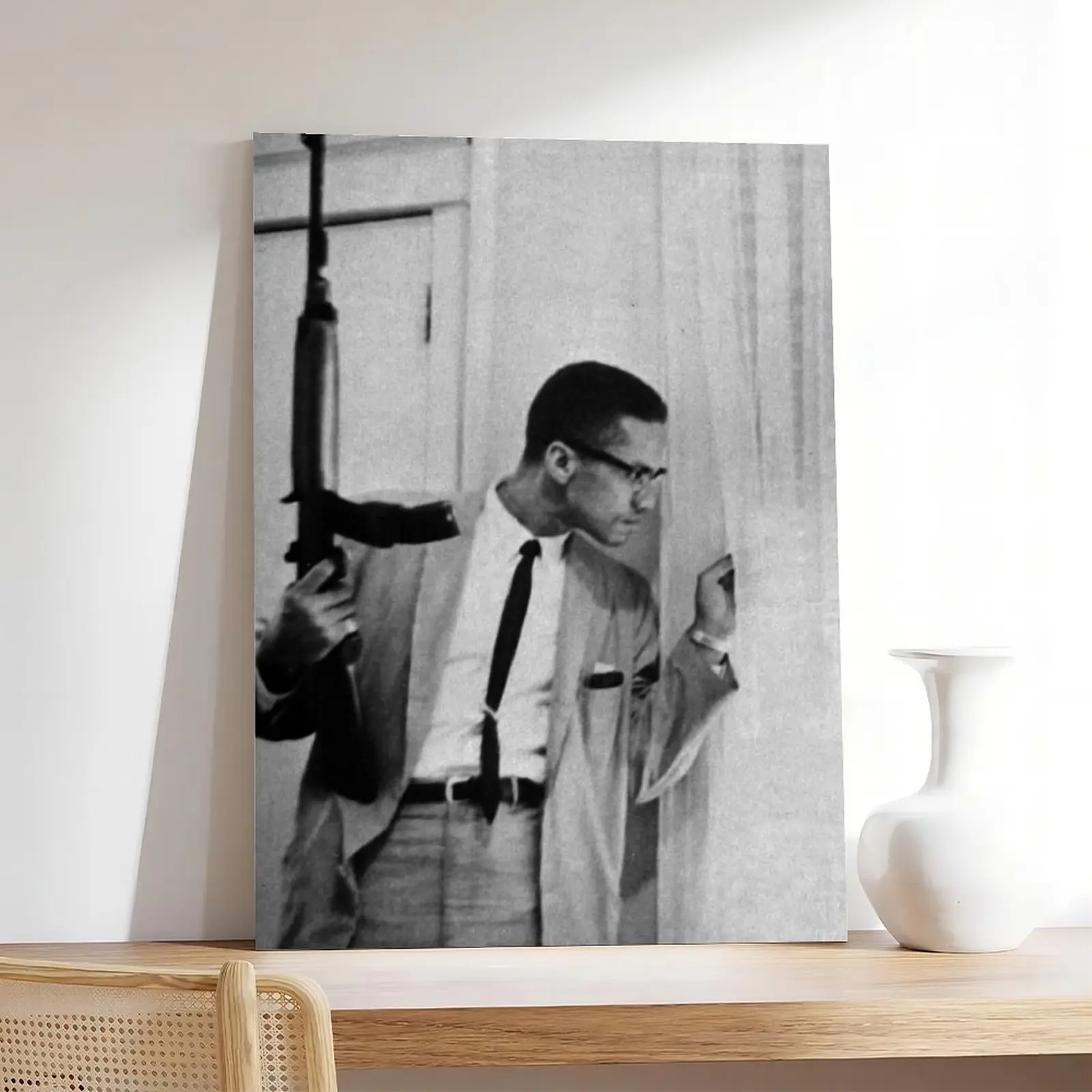Malcolm X Celebrity Photo Poster Print - High-Quality Waterproof Paintings, Easy-to-Hang Home Wall Decor with Unframe-Style or Box Frame Options