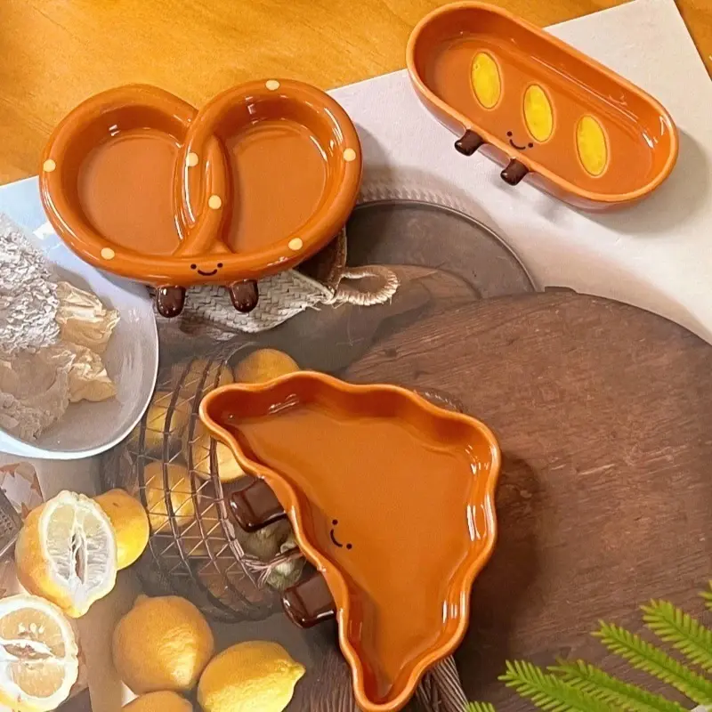 Creative Cute Bread Shaped Sauce Ceramic Dishes Household Seasoning Dish Decorative Plates Snack Plates Fruit Sushi Bowl Porcelain Tableware Kitchen Tableware Saucer Plate