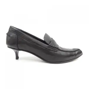 Pre-owned HERMÈS Lambskin Small Leather Goods Hermes 231167Z Nappa Pumps