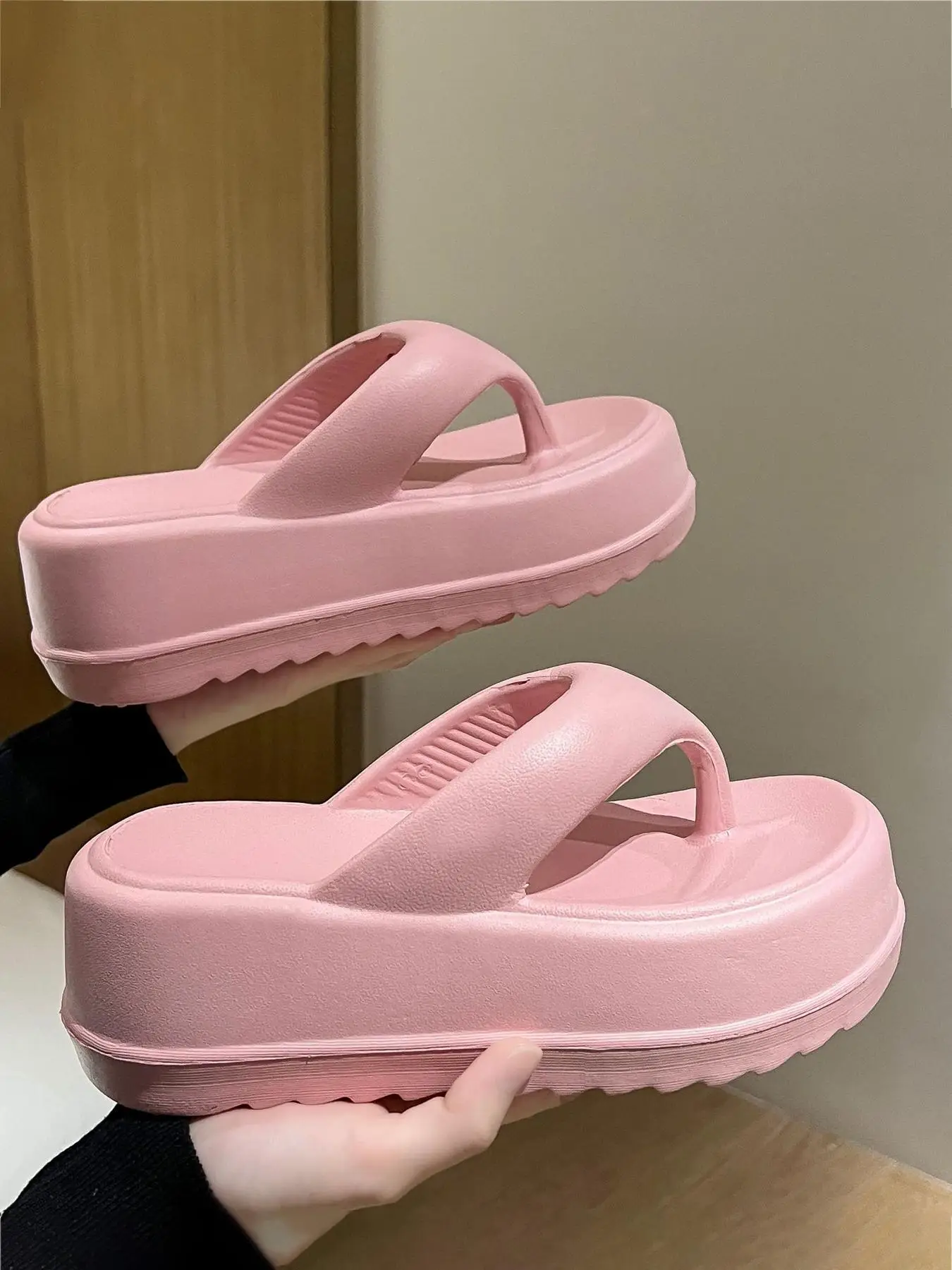 Women's Summer 2024 Plain Soft Thick Sole Slippers, Casual Fashionable Outdoor Beach Slippers, Soft Comfort Home Flip Flops