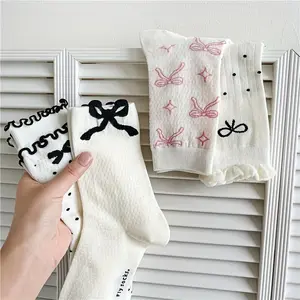 4 pairs of bow-print ruffled socks, sweet college-style polka-dot mid-tube socks, women's stockings and socks
