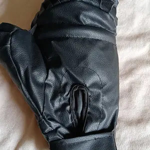 Music Boxing Machine With Boxing Gloves, Smart Bluetooth Boxing Trainer, Boxing Wall Mount Machine for Adults Kids, Electronic Boxing Target Fitness For Home Office Gym