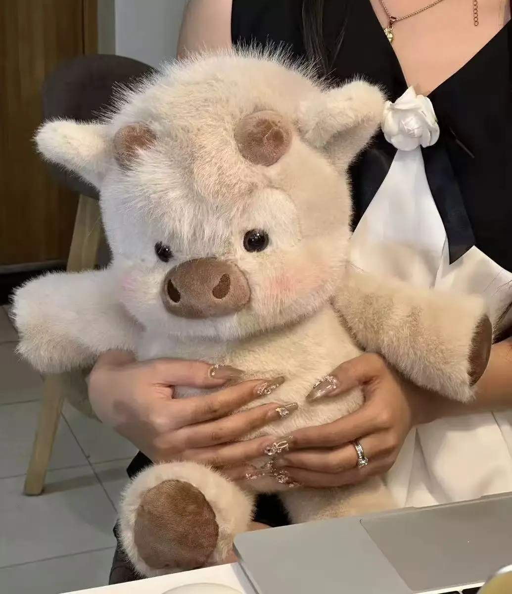 Highland Cow Plush – Soft Stuffed Sleep Companion, Cuddle Pillow Doll, Cozy Gift for All Ages.