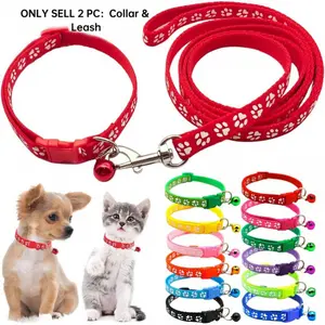 The puppy collar in the collar + leash set has paw print patterns and is suitable for female puppies, cats, pets, cubs, and kittens