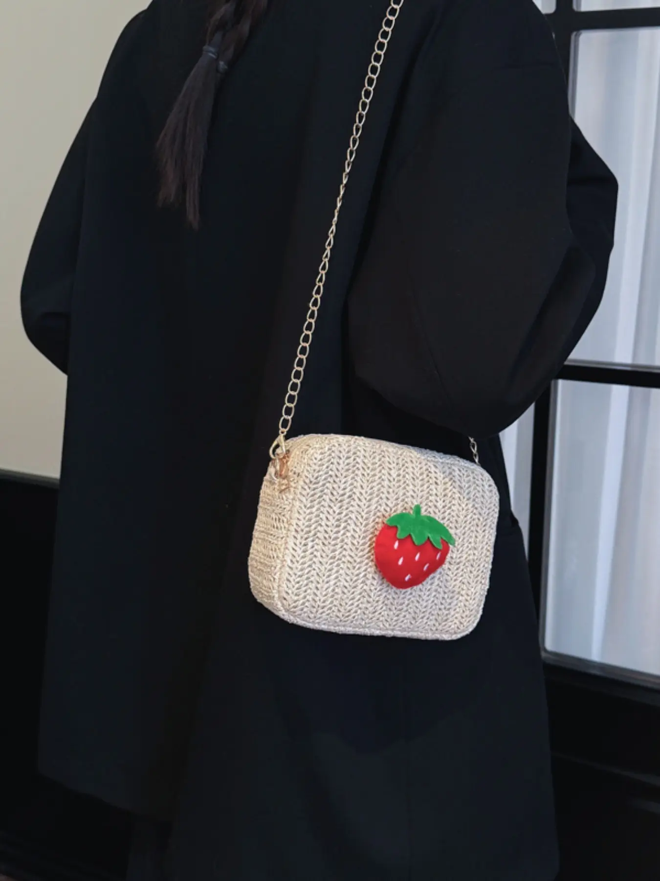 Cute Straw Mini Crossbody Bag, Fruit Strawberry Pineapple Cherry Chain Small Bag, Women's Summer Beach Shoulder Bag, Daily Carry Fashion Accessory