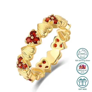 Heart-shaped red garnet ring for women, S925 sterling silver sweetheart ring, vintage brushed craftsmanship, fashion symbol of love, suitable for couples and love commitment gifts