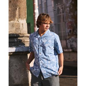 Quiksilver | Lo-Biscus DNA Short Sleeve Camp Shirt | Men's | Sun Protection & Camping